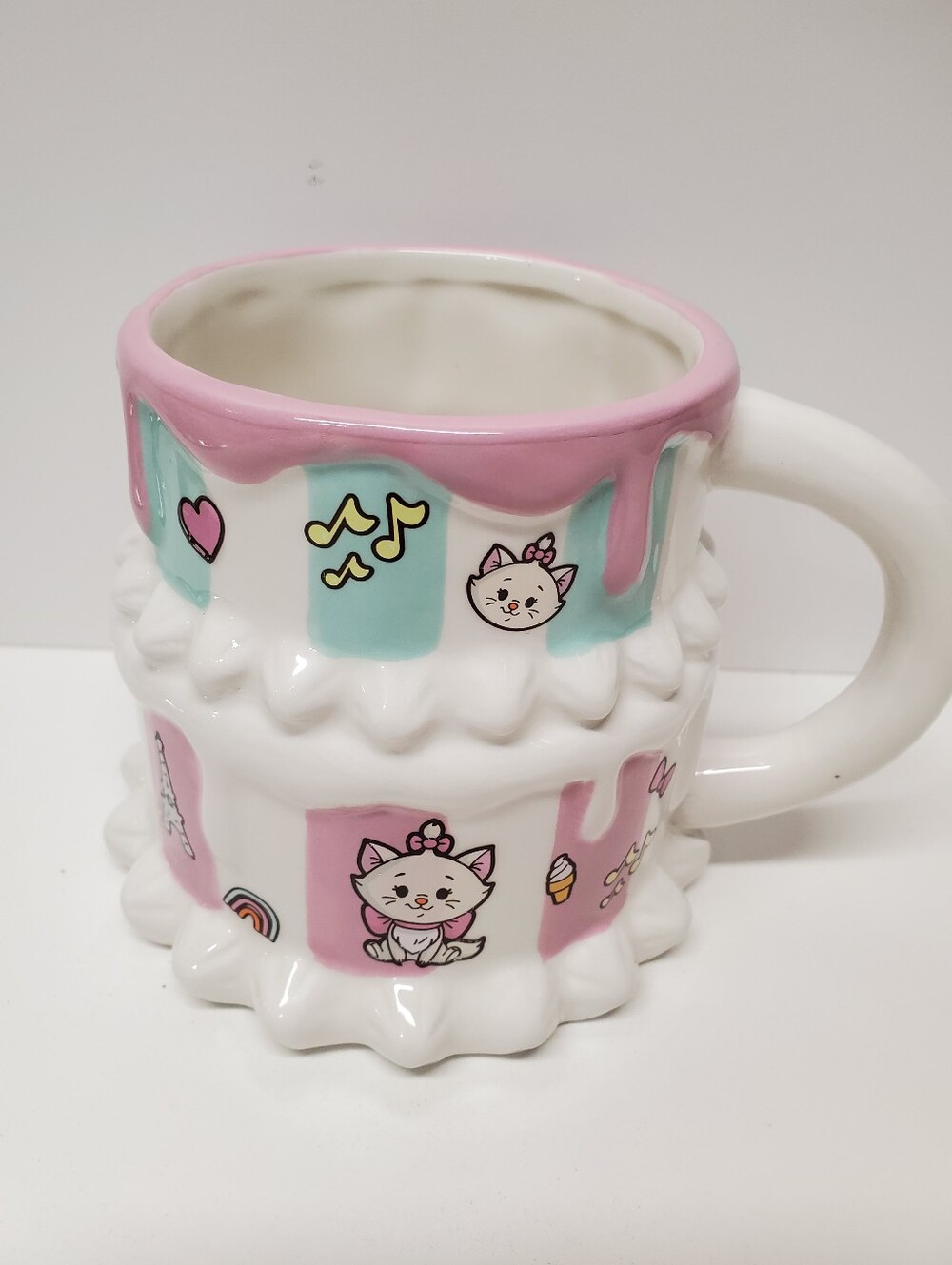 Silver Buffalo Disney Aristocats Marie Cake 3D Sculpted Mug